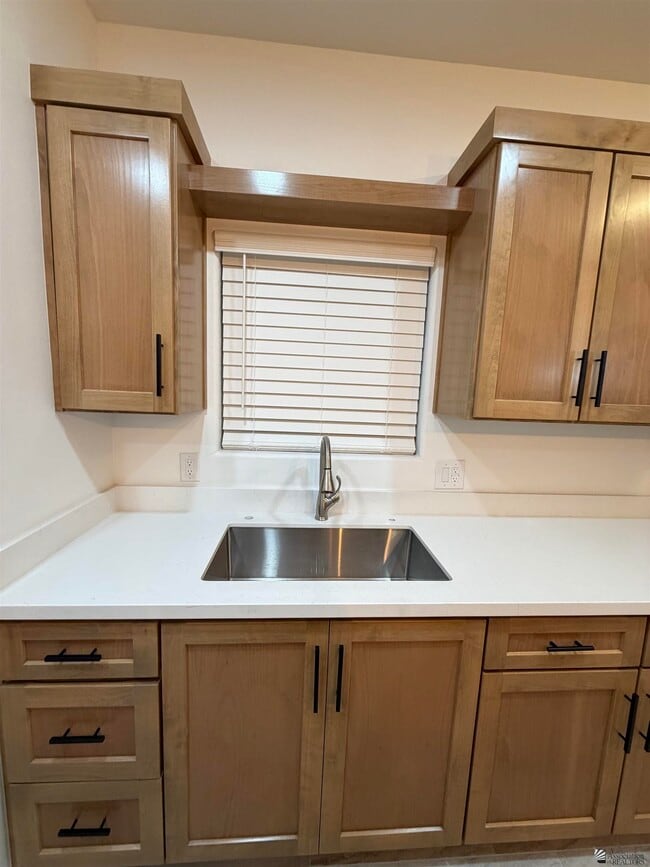 Building Photo - 4764 E Jett St