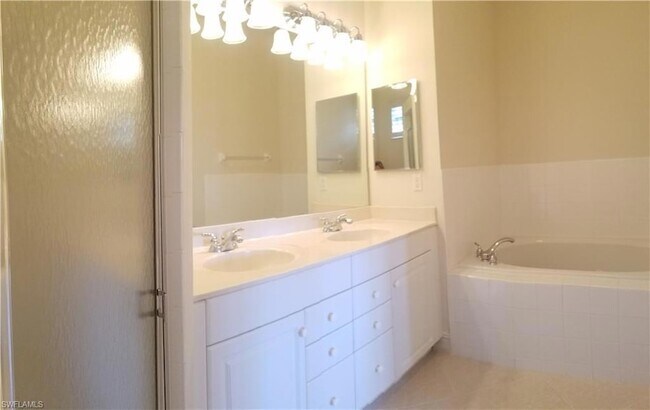 Building Photo - 8068 Sanctuary Dr