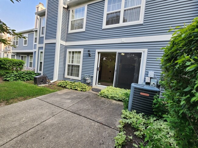 Building Photo - 4780 Amber Cir