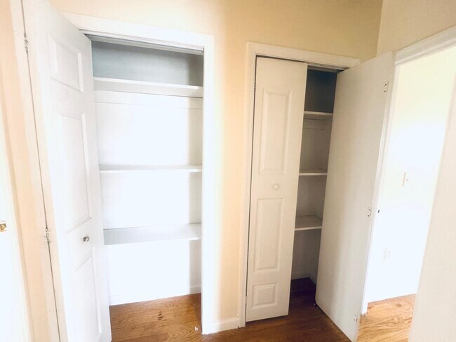 Building Photo - 30 Whitman Ave