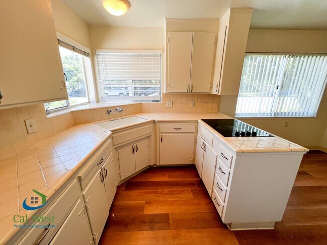 Building Photo - $2495 - 2bd/1ba in the heart of Campbell