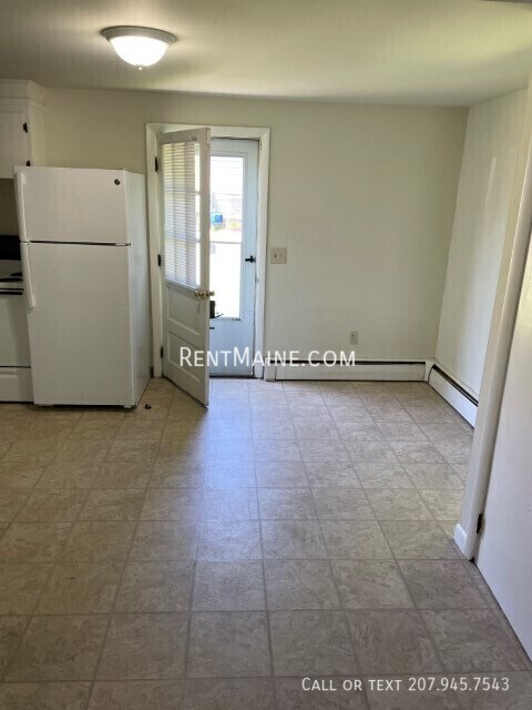 Building Photo - 236 Mt Hope Ave