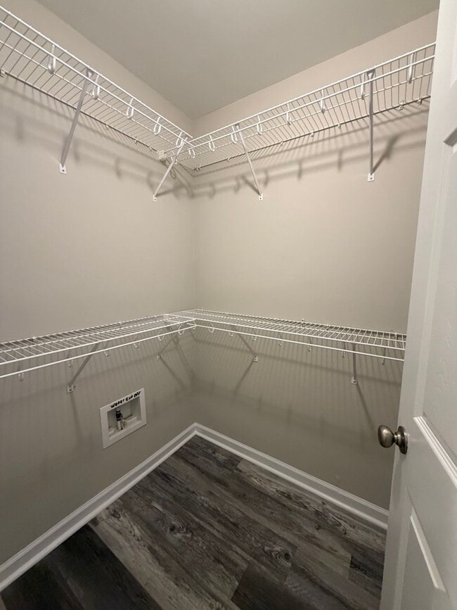 Building Photo - 2 BR 2 BA Townhome in Holly Ridge