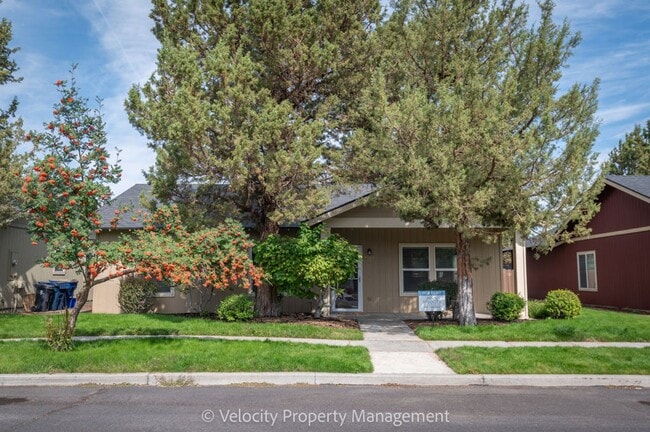 Primary Photo - Charming Single Level Home!