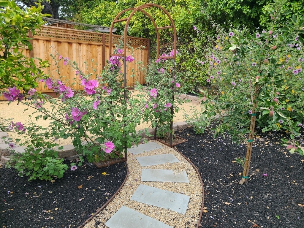 Building Photo - 154 Frisbie St