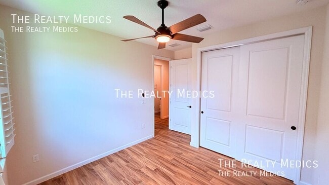 Building Photo - 1102 Victoria Hills Dr S