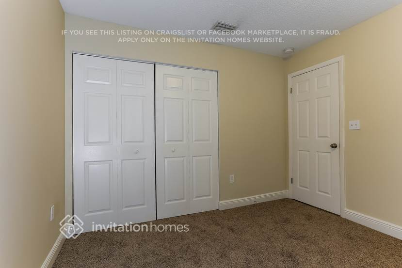 Building Photo - 12853 SW 146th Ln