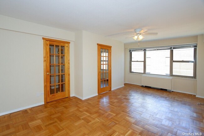 Building Photo - 107-40 Queens Blvd
