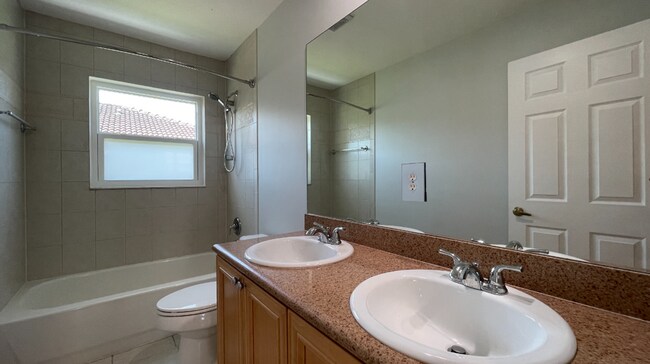 Building Photo - 4857 Victoria Cir