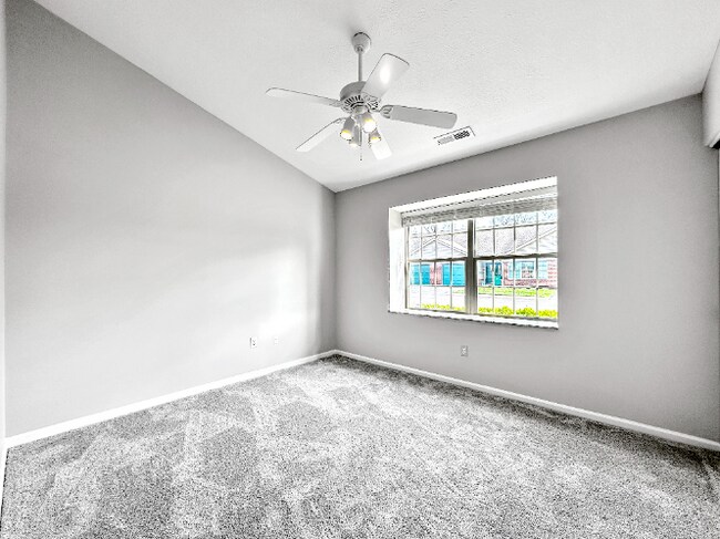 Building Photo - Beautiful 2 Beds 2 Baths Villa in Far South