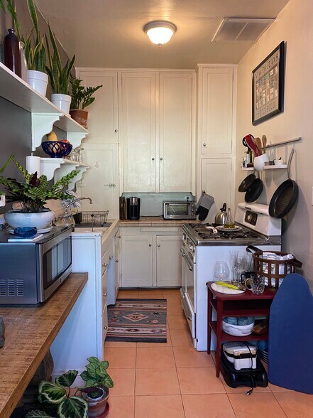 kitchen ` - 1201 N Orange Grove Ave