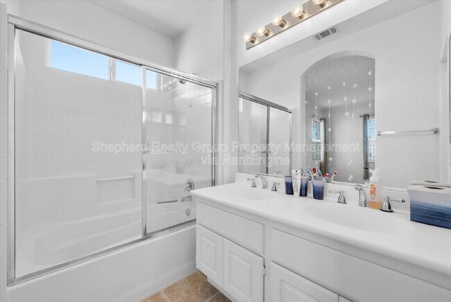 Building Photo - 13332 Mimosa Ln