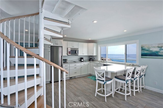 Building Photo - 1249 Ocean Front