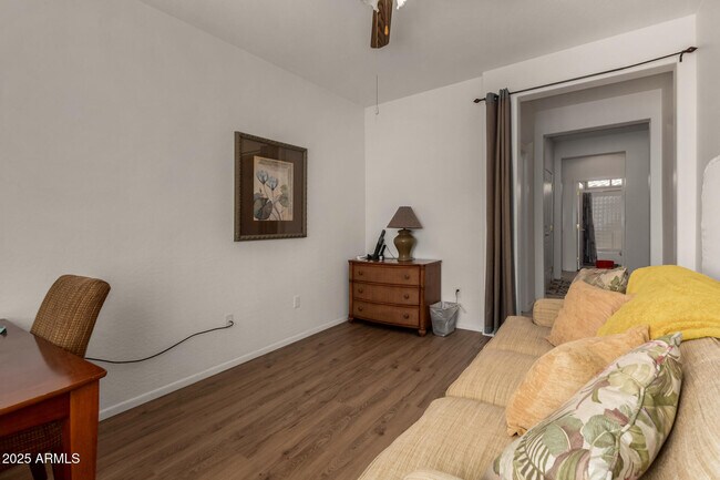 Building Photo - 15027 W Home Run Dr