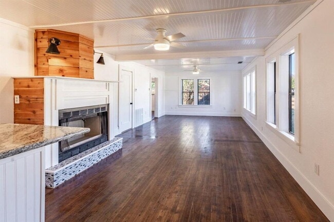 Building Photo - Spacious Four Bedroom near Texas Tech!