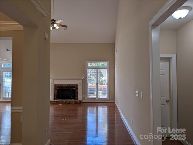 Building Photo - 116 Alexandria Dr