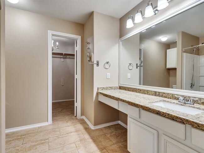 Building Photo - 34 W Sage Creek Pl