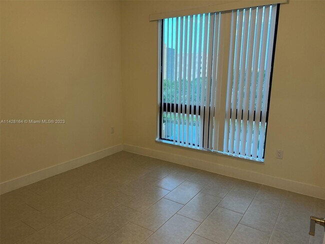 Building Photo - 8167 NW 41st St