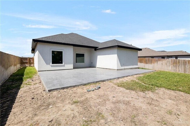 Building Photo - 12 N Revolution St