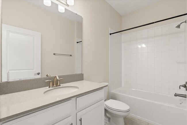 Building Photo - 9131 Cut Shot Dr