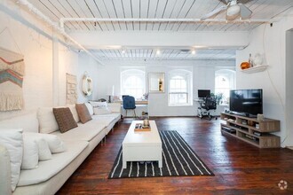 Building Photo - 3 bedroom in NEW YORK NY 10038