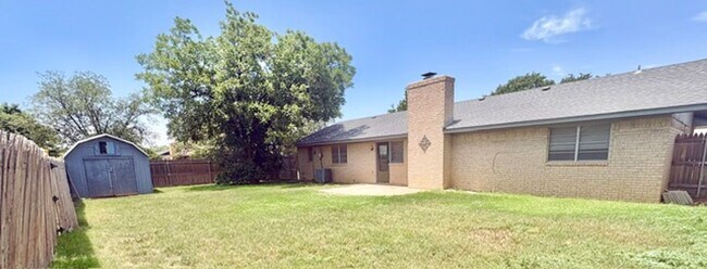 Building Photo - Well maintained house in great neighborhood!! Available Now!
