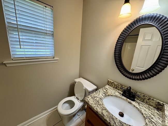 Building Photo - 103 Balsam Poplar Way
