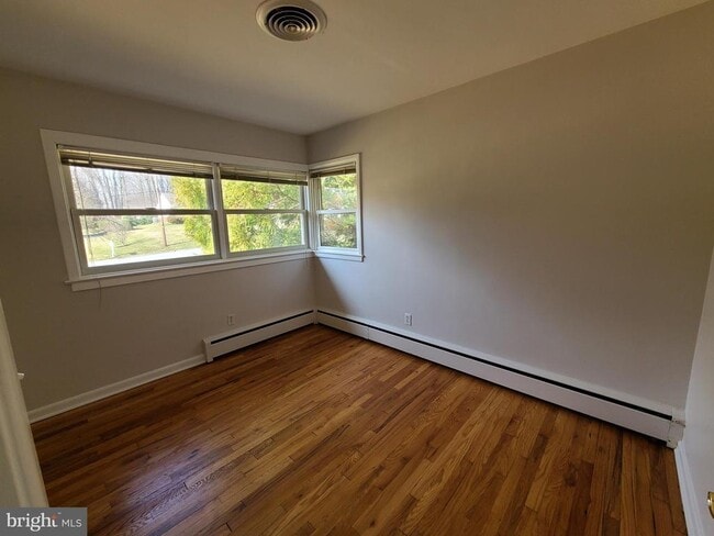 Building Photo - 6 Council Trail