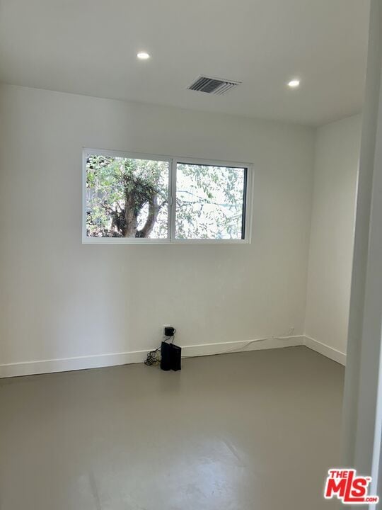 Building Photo - 3417 Chadwick Dr