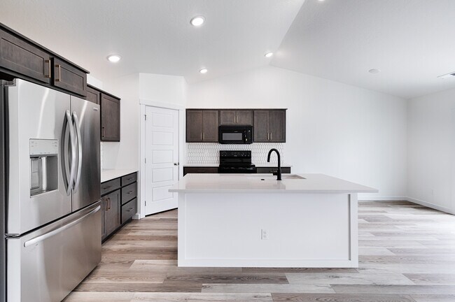 Building Photo - 3069 S Trafori Ave