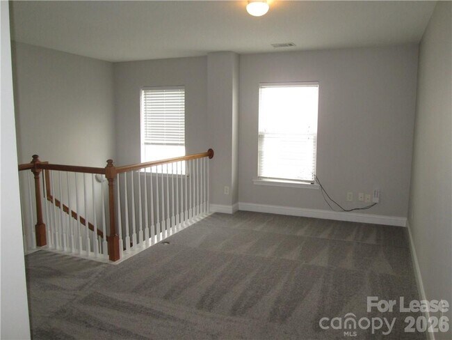 Building Photo - 12623 Cumberland Cove Dr