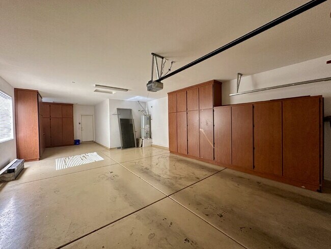 Building Photo - 4178 S White Dr