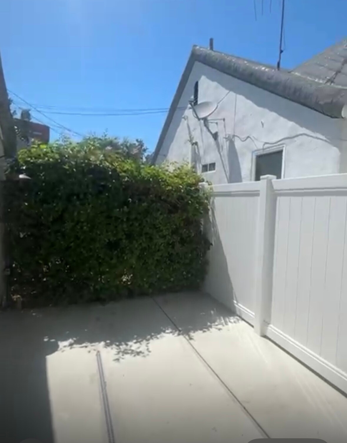 Private Patio - 6676 Colgate Ave