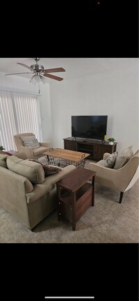 Building Photo - 3800 E 2nd St