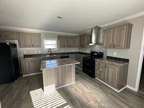 Building Photo - 1629 Jarrard Way
