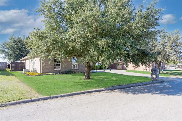 Building Photo - 204 Cory Ct