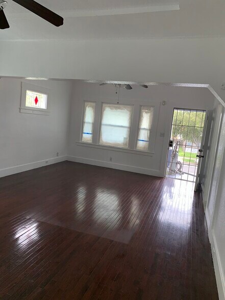 Building Photo - 3146 2nd Ave
