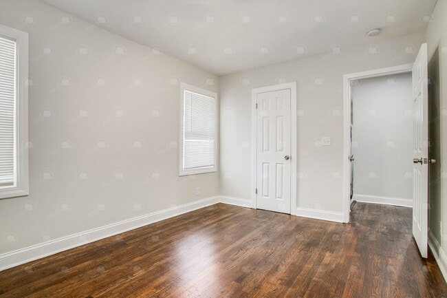 Building Photo - 2510 E 59th St