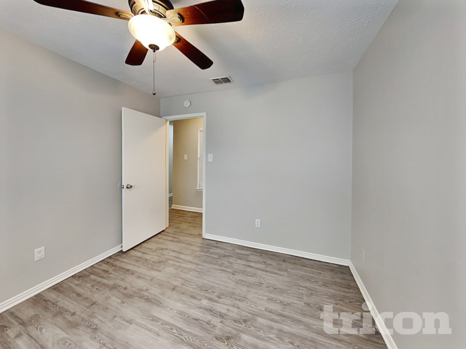 Building Photo - 2407 Springridge Dr