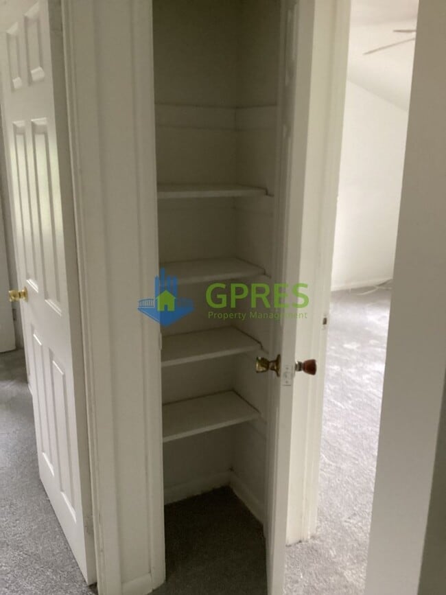 Building Photo - 9210-9212-9212 Florida Ave