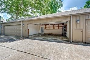 Building Photo - 701 Bering Dr