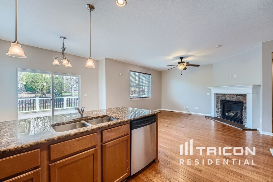 Building Photo - 26110 E Davies Dr