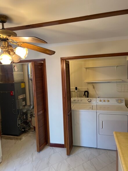 Building Photo - 231 Fairview Ave