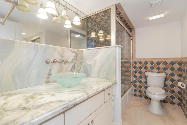 Building Photo - 3590 S Ocean Blvd