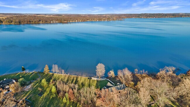 Building Photo - 222 Grouse Dr