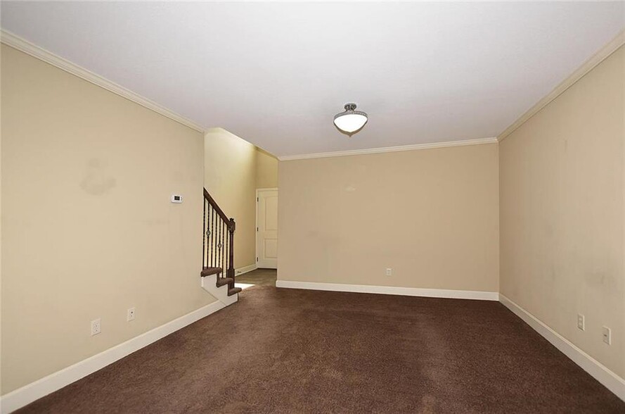 Building Photo - 12304 NW Fox Creek Drive