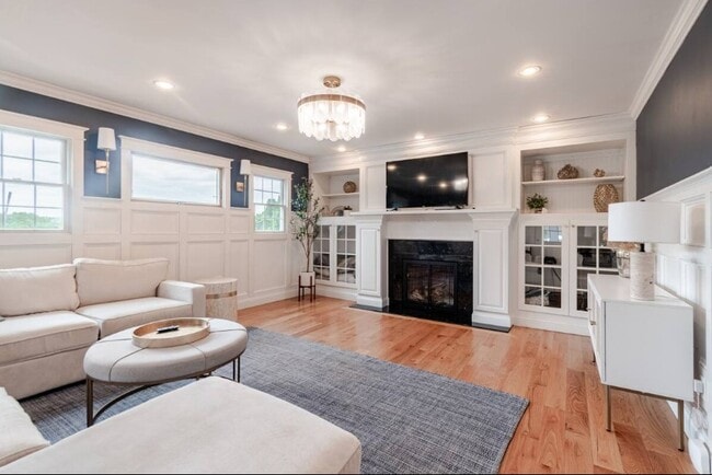 Building Photo - 45 Indian Hill Ave