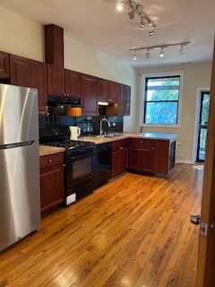 Building Photo - 363 E 59th St