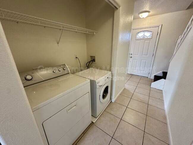 Building Photo - 5049 Joplin Ct