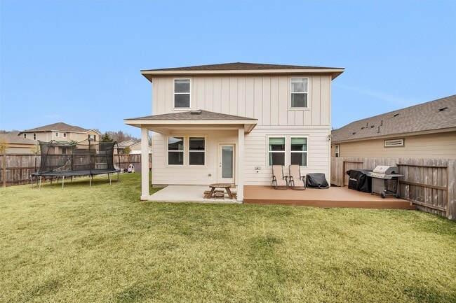 Building Photo - 18503 Sunrise Maple Dr